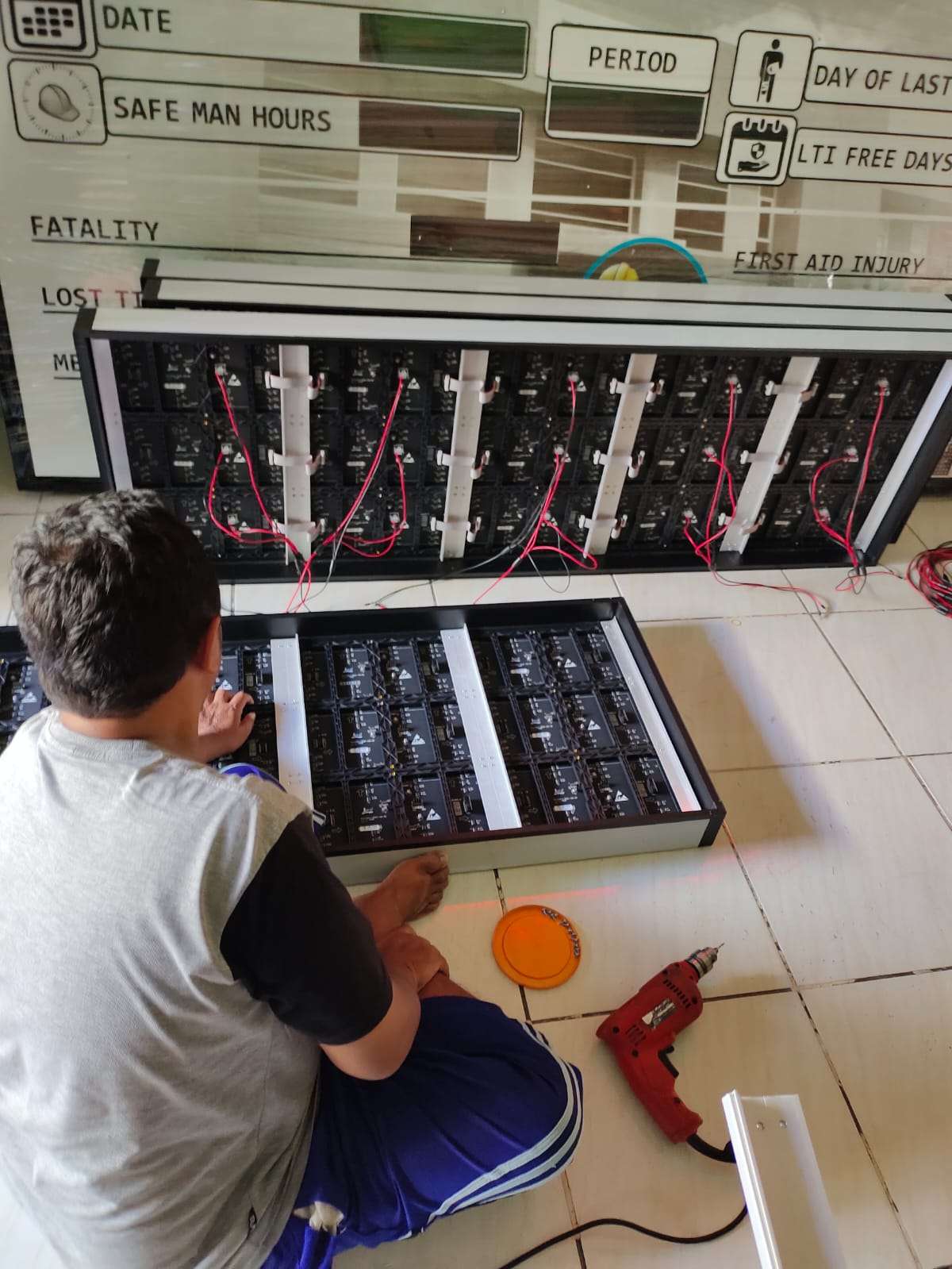 distributor videotron, harga jam digital masjid, harga led display, harga led display outdoor, harga led outdoor tv display, harga led screen, harga pasang iklan di videotron, harga videotron, iklan videotron, Jasa service led display, Jasa service megatron surabaya, Jasa service running text, Jasa service videotron surabaya, konstruksi videotron, neon box, running led, running text, running text led display, sewa led screen, videotron outdoor